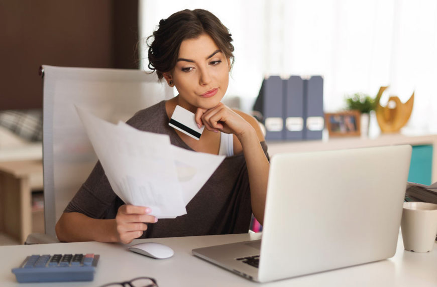 Revolving Credit Card vs Instalment Credit: What's the Difference?